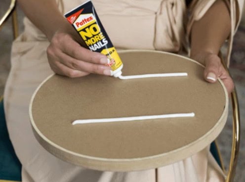 How to remove No more Nails